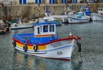 Sự Quan Trọng Của Đuốc Cầm Tay Trong An Toàn Hàng Hải